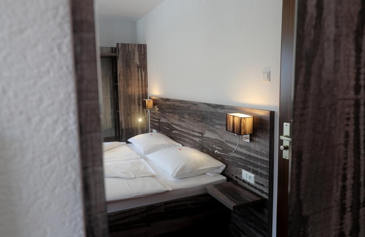 stadthotel miya Bad Mergentheim Exterior foto